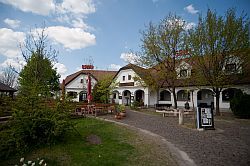 Gastland hotel M1 Paty - 2 km Budapest